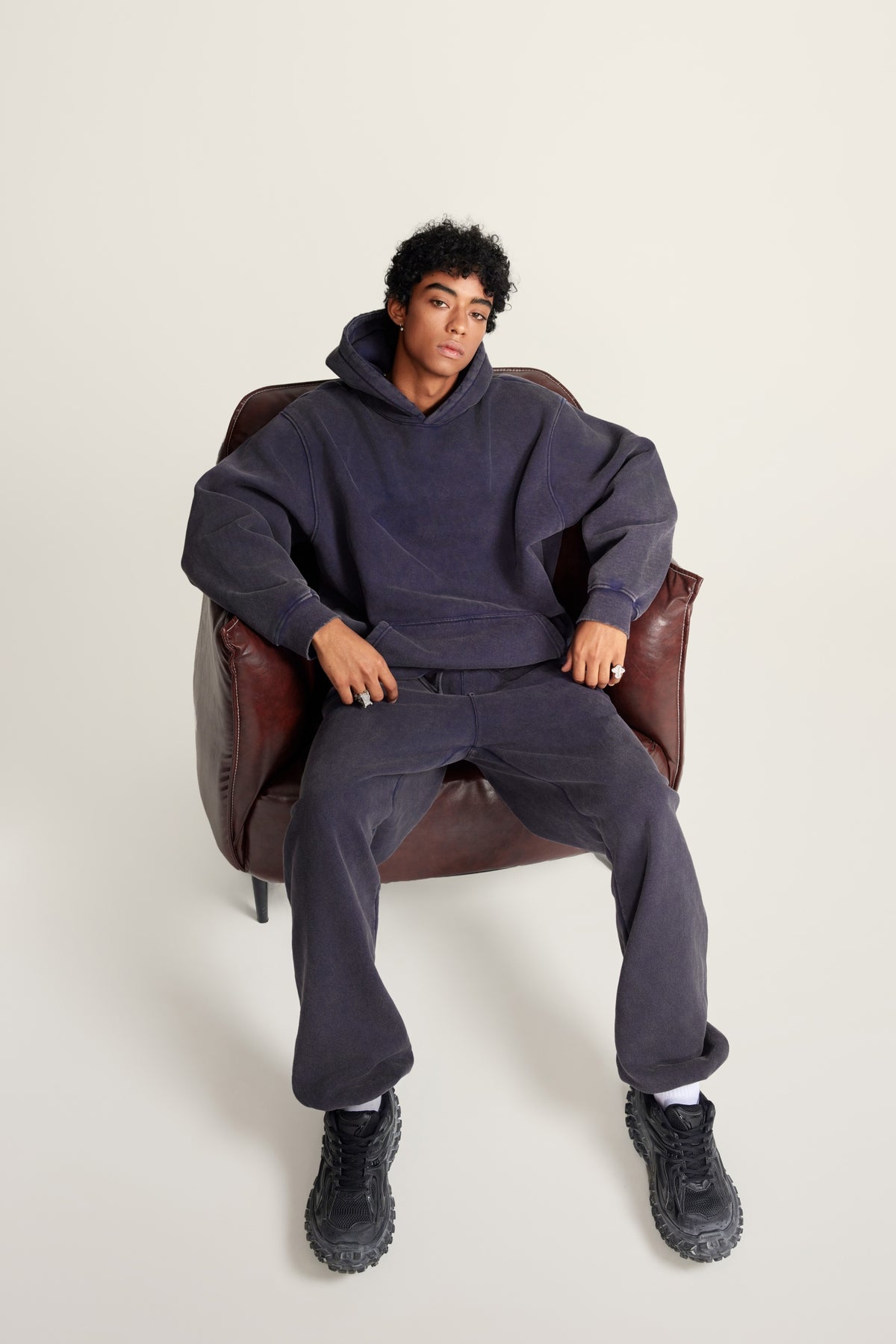 400GSM Unisex Heavyweight Distressed Snow-Wash Hoodie Royal Blue